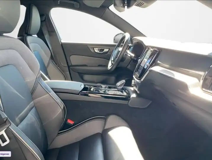 Volvo S60 2024, foto 14