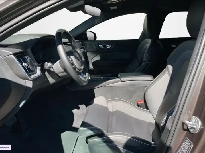 Volvo S60 2024, foto 7