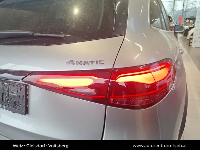 Mercedes-Benz GLC 300 e 4matic Ansicht 16