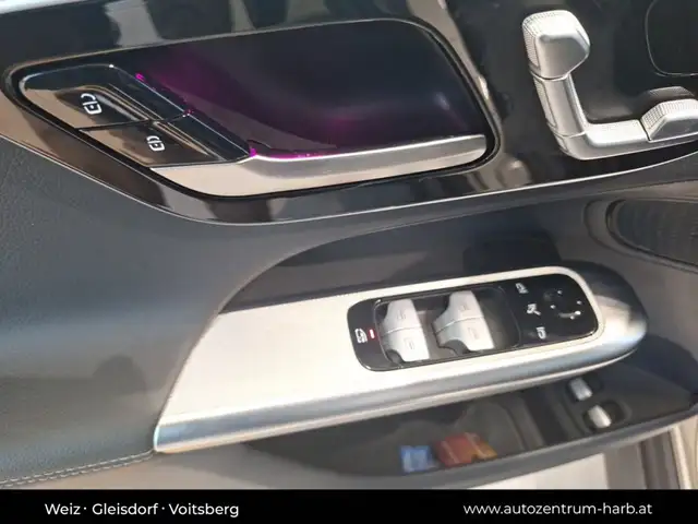 Mercedes-Benz GLC 300 e 4matic Ansicht 31