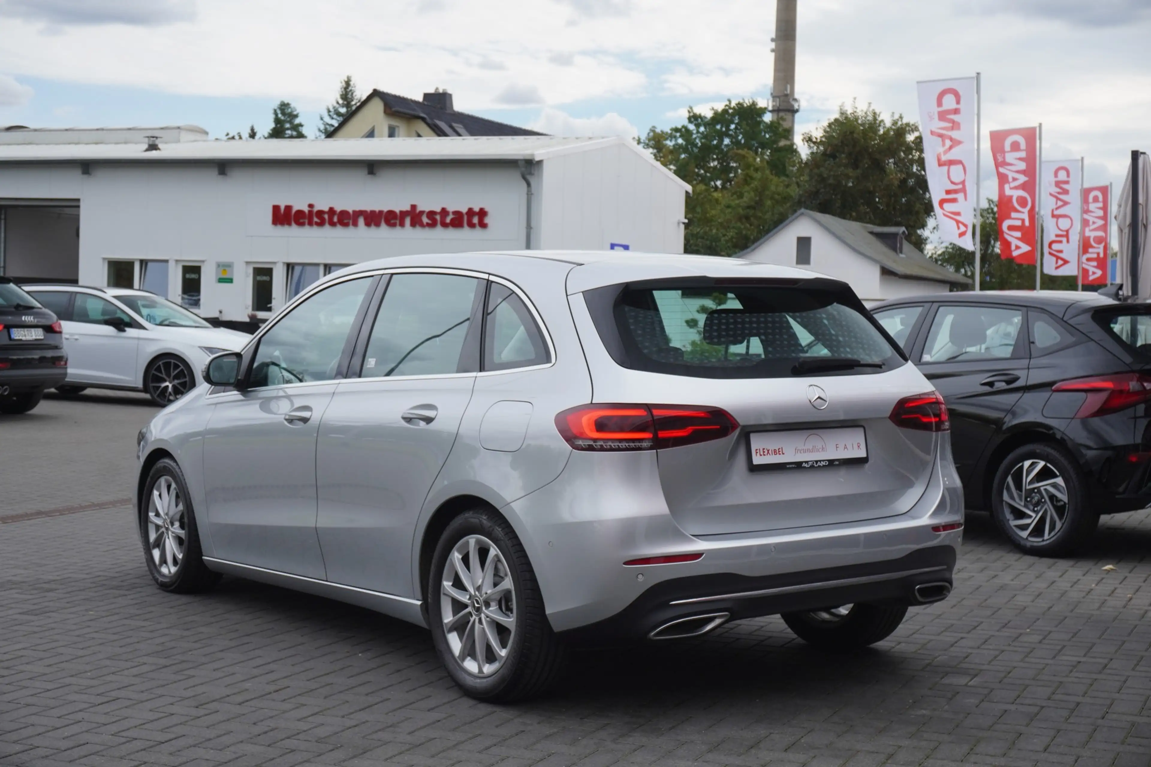 Mercedes-Benz B 220 B220 4Matic LED Navi Kamera Tempomat — photo 3