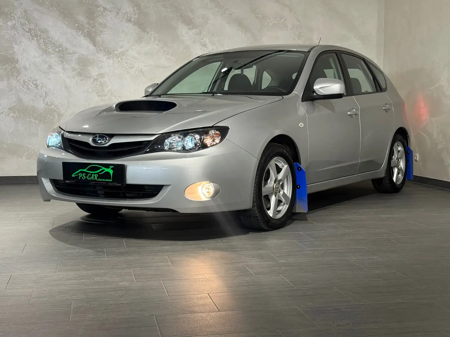 Subaru Impreza Navi*LED*Sitzheizung*Tempomat*Bluethoot*Mudflaps* Silber - 2