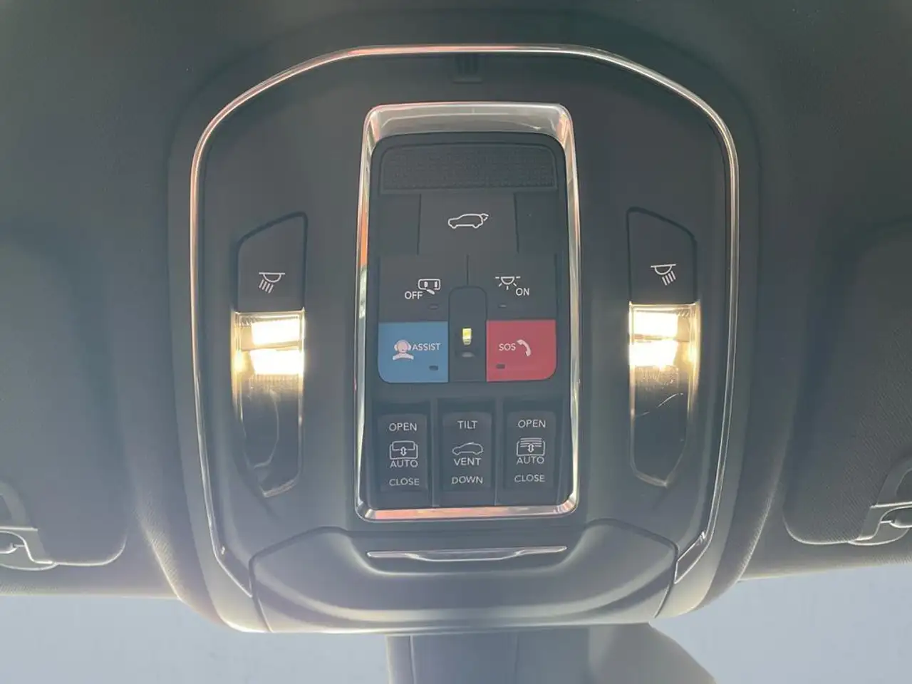 Jeep Grand Cherokee снимка Jeep Grand Cherokee