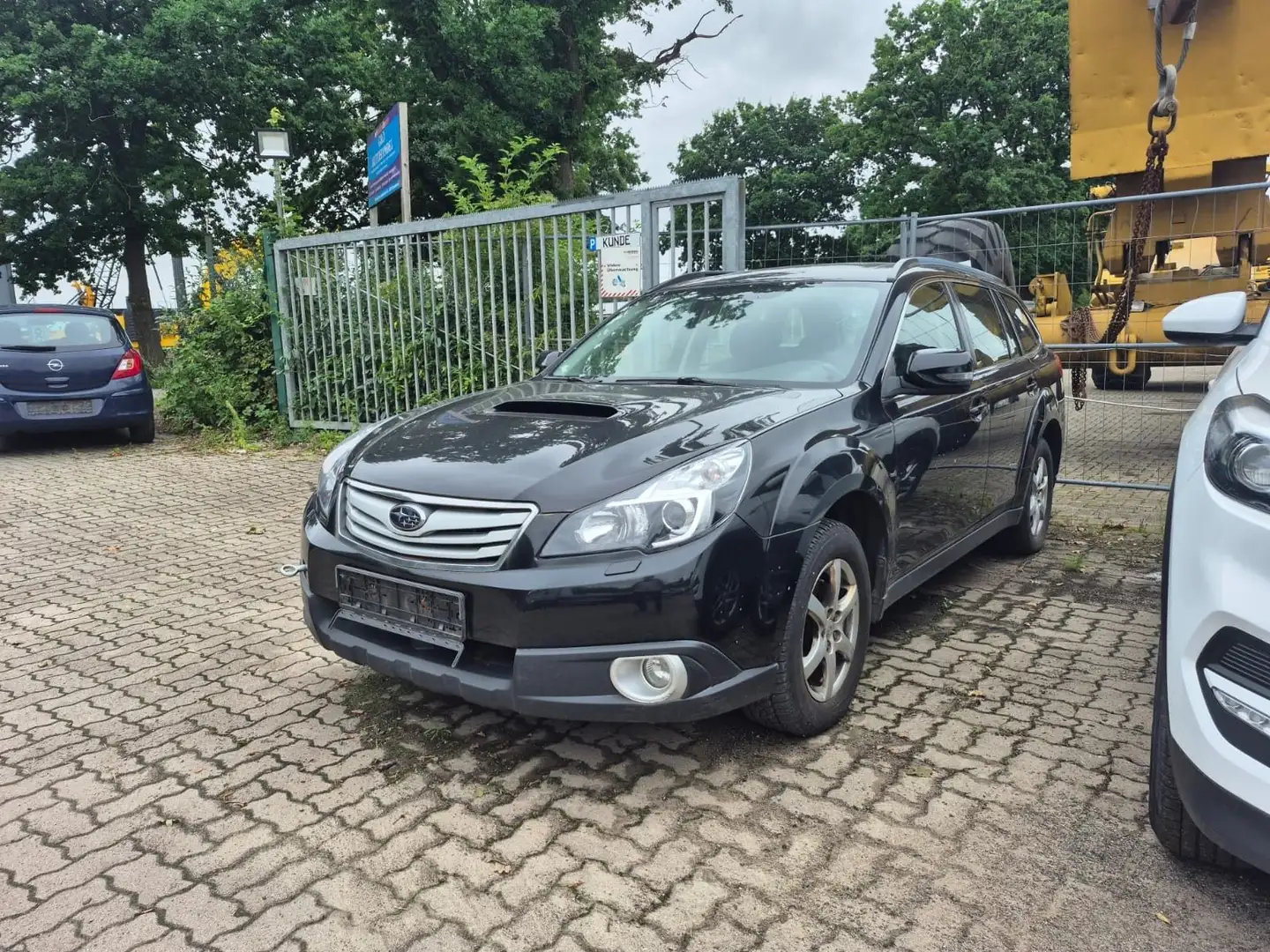 Subaru Legacy Kombi/ Outback 4*4 EURO 5* Schiebedach Negro - 2