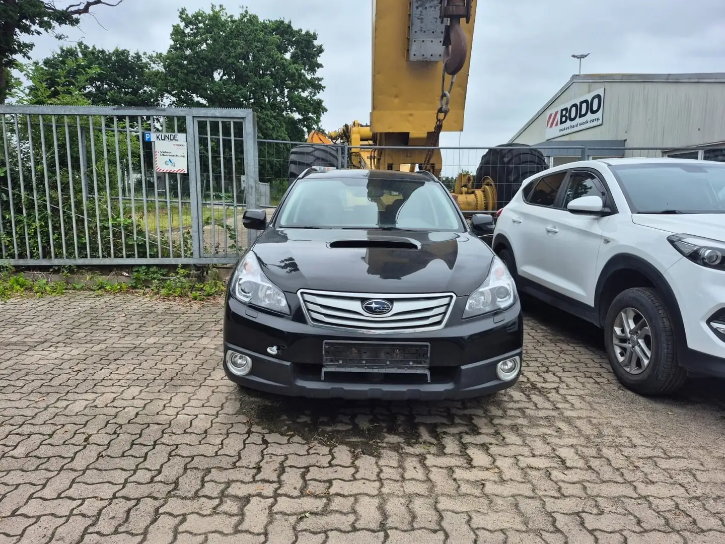 Subaru Legacy Kombi/ Outback 4*4 EURO 5* Schiebedach Negro - 1