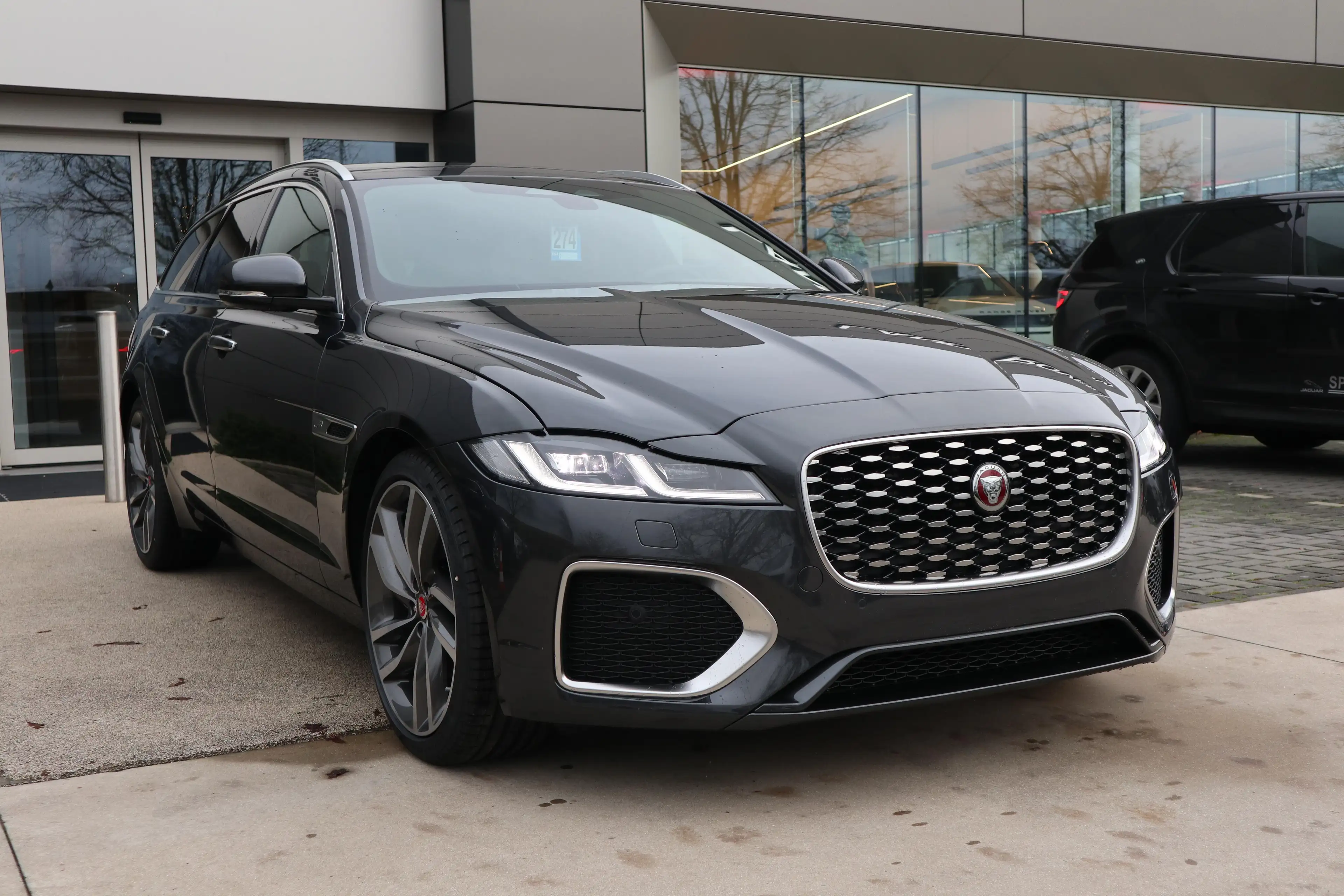 Jaguar XF SE — photo 7