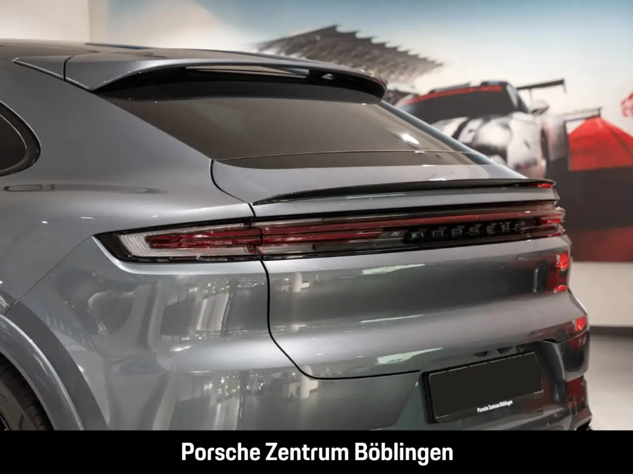 Porsche Cayenne Coupe Black Edition HA-Lenkung Head-Up 12