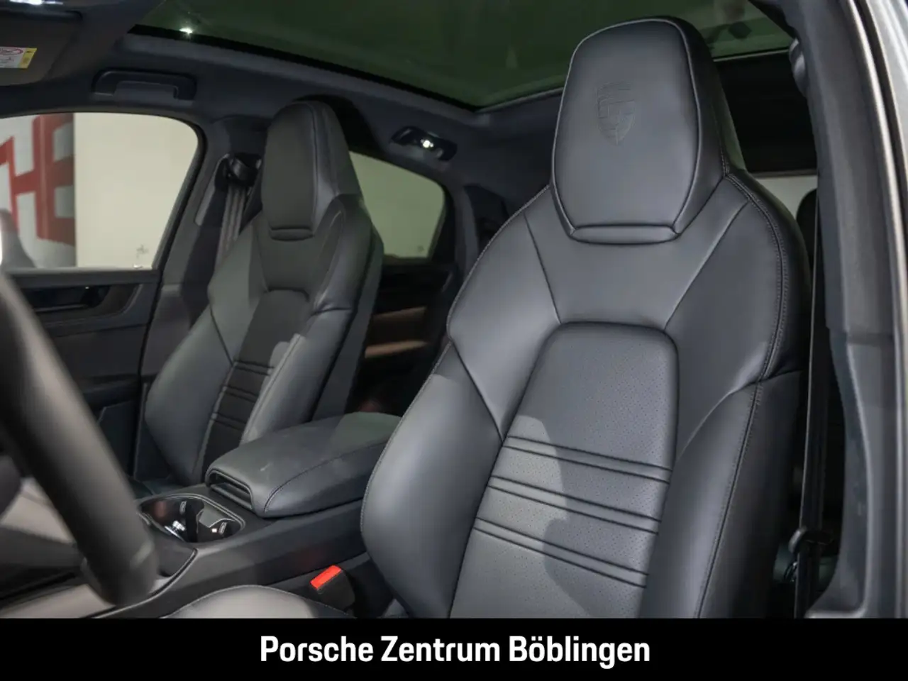 Porsche Cayenne Coupe Black Edition HA-Lenkung Head-Up 6