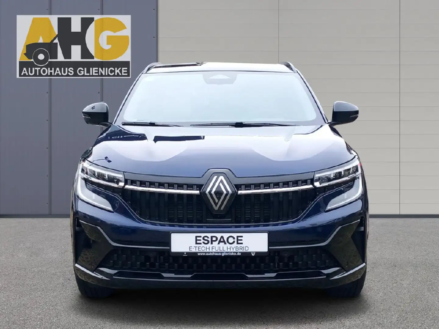 Renault Espace Iconic E-Tech Hybrid - 2