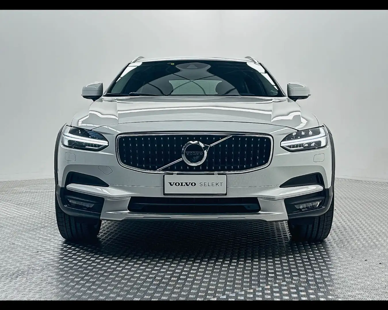 Volvo V90 Cross Country D5 AWD Geartronic Pro Bianco - 2