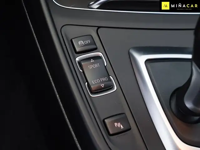 BMW 1 Series view 18