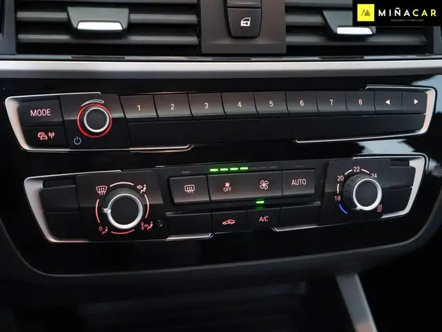 BMW 1 Series view 16