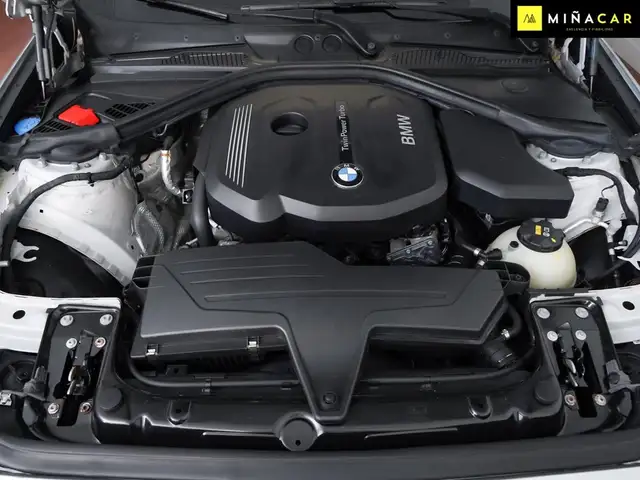 BMW 1 Series view 30
