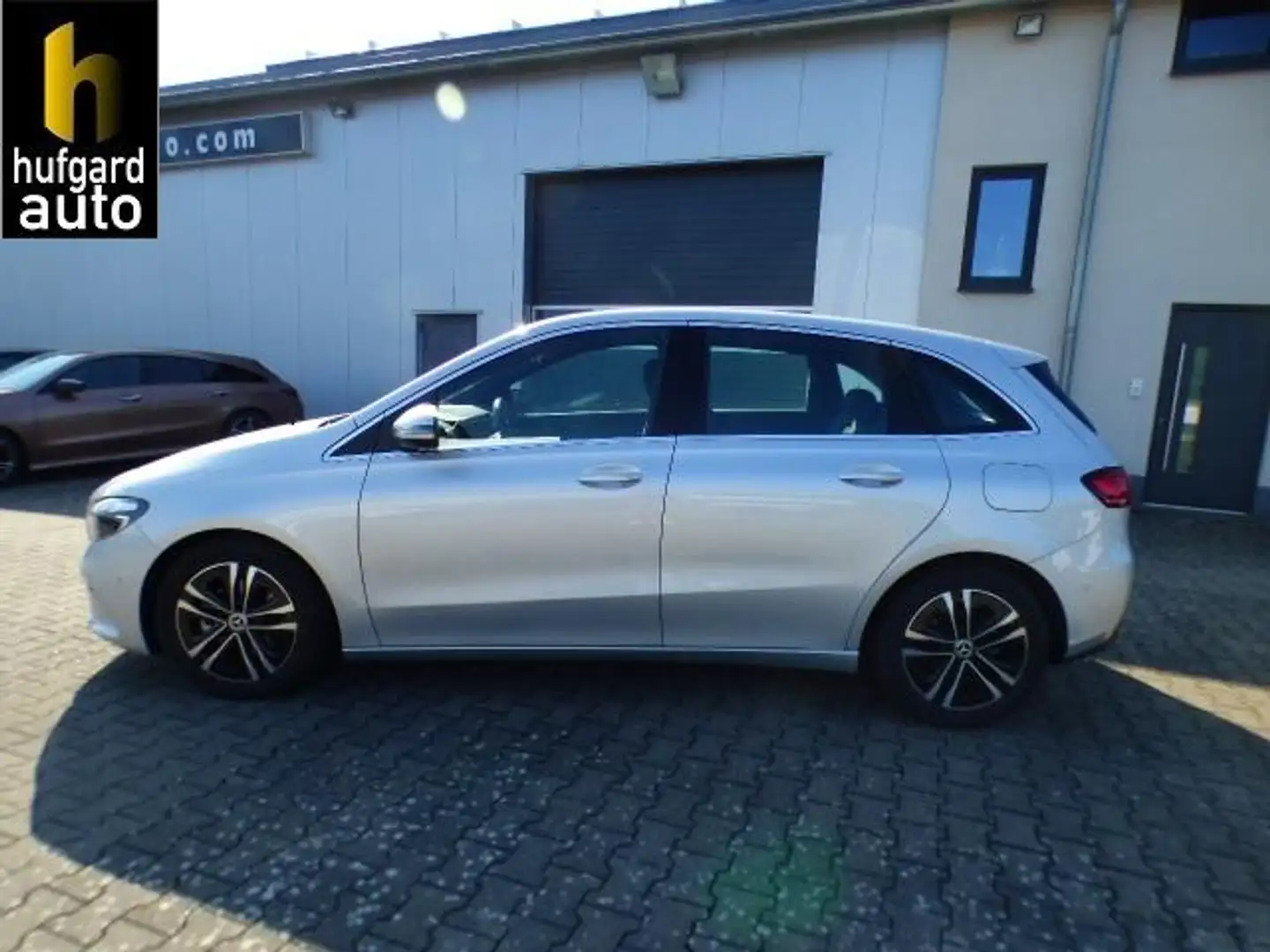 Mercedes-Benz B 180 B 180 Line Advanced Verkehrszeichen Assist LED Argent - 1