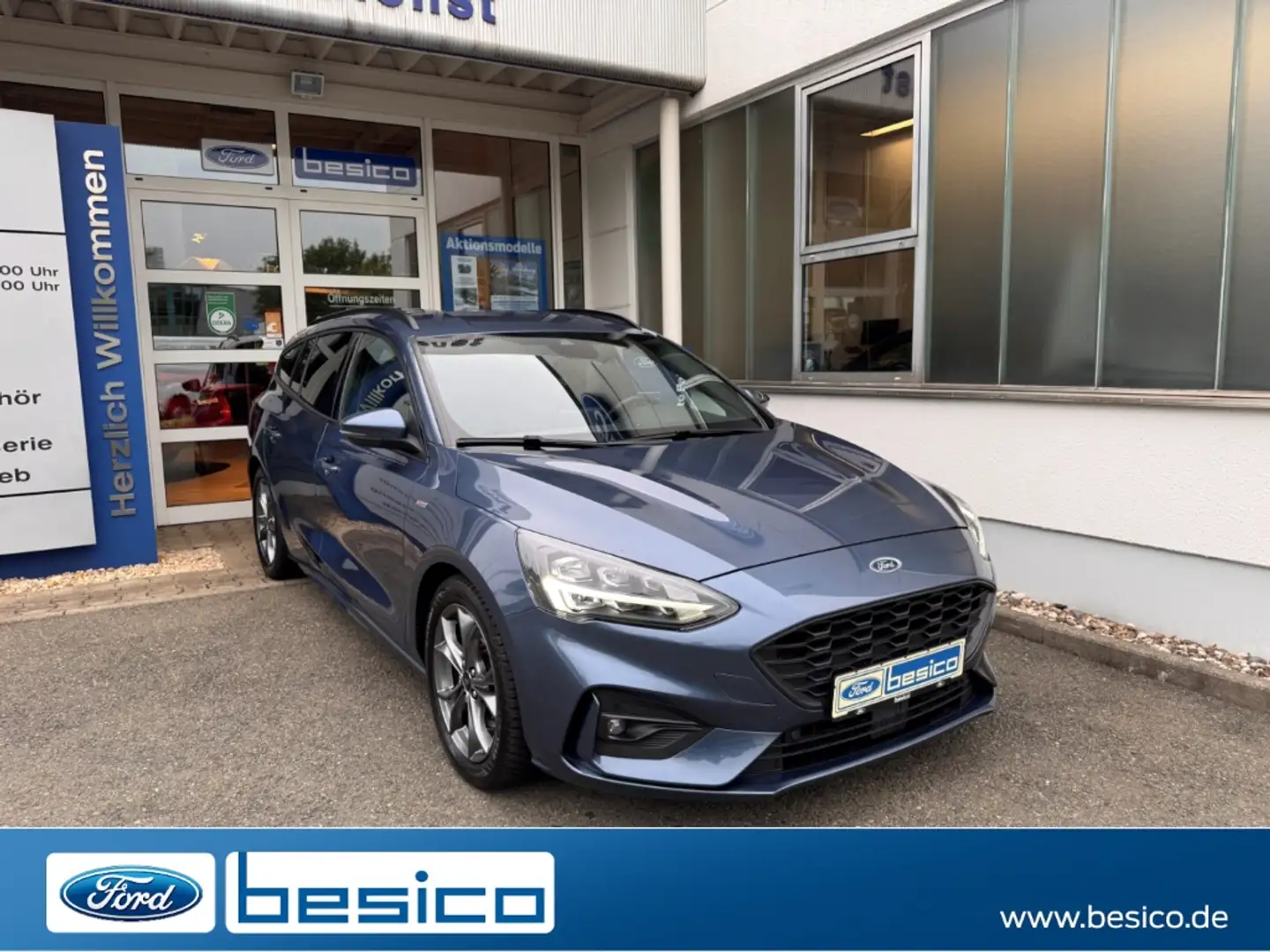 Ford Focus ST-Line+iACC+PDC+NAV+DAB+LED+KeyFree+RFK+LMF Bleu - 1