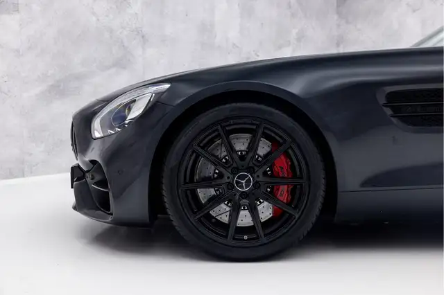 Mercedes-Benz Amg GT view 10