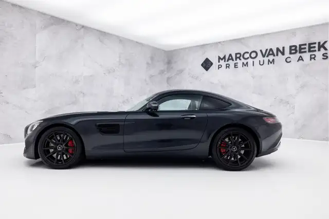 Mercedes-Benz Amg GT view 5
