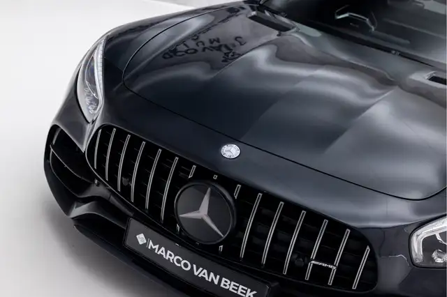Mercedes-Benz Amg GT view 7