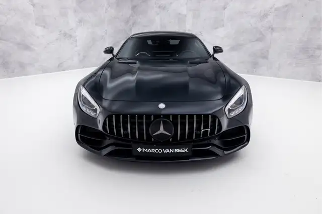 Mercedes-Benz Amg GT view 9
