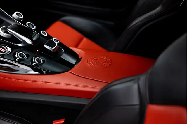 Mercedes-Benz Amg GT view 28