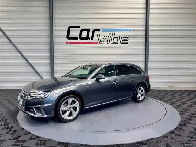 Audi A4 Avant view 8