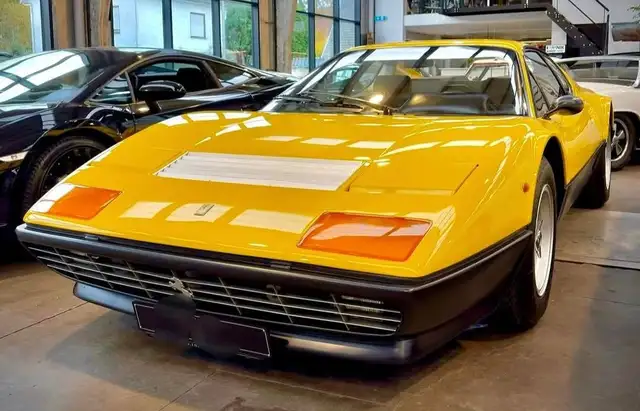 Ferrari 512 4.9 l 322 cv INJECTION