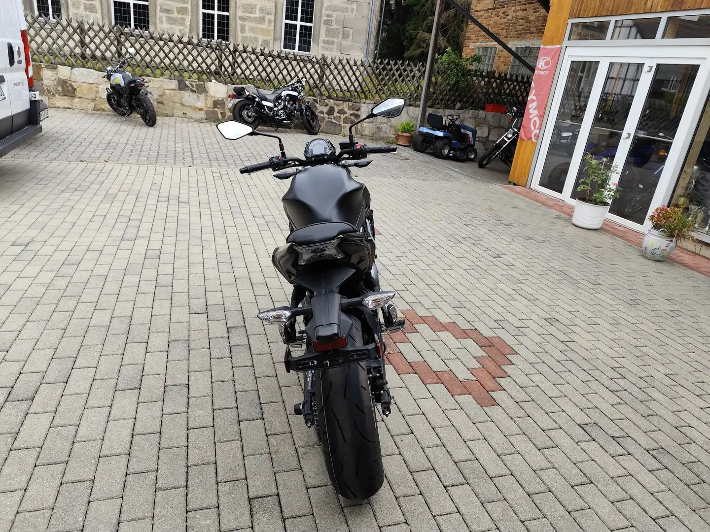 Kawasaki Z 650 ABS Noir - 2