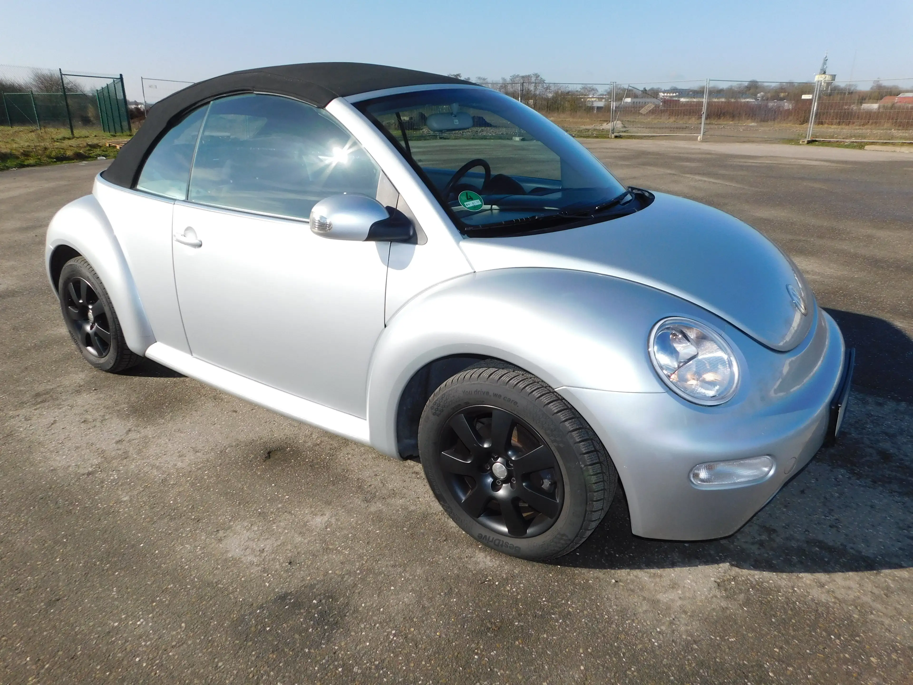 Volkswagen New Beetle Cabriolet 1.6 Dark Flint Service Neu AHK abn. — photo 12