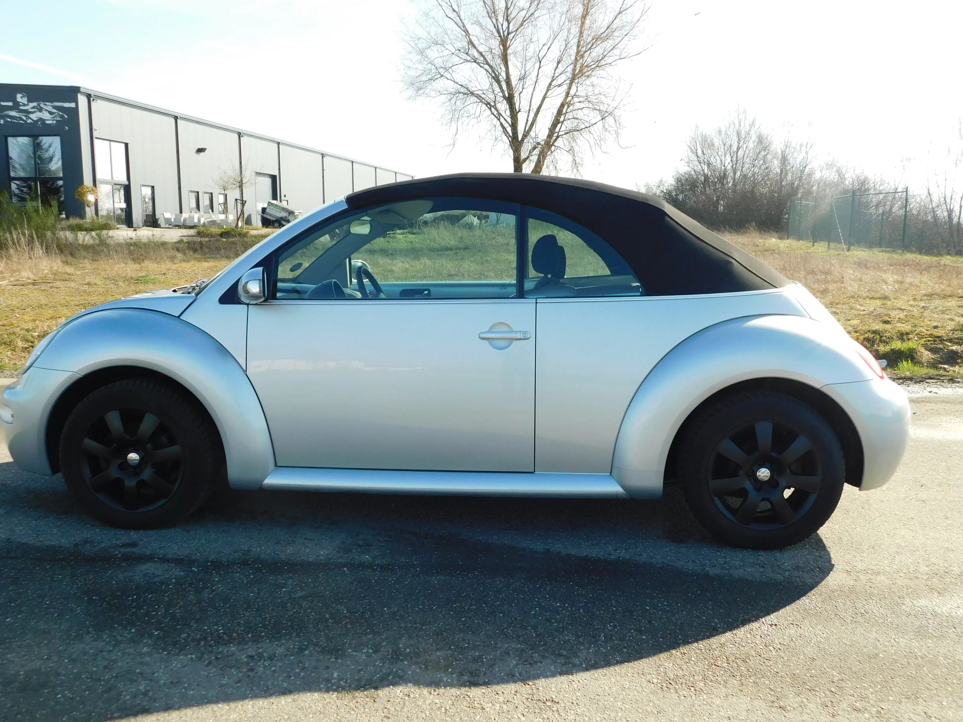 Volkswagen New Beetle Cabriolet 1.6 Dark Flint Service Neu AHK abn. — photo 11
