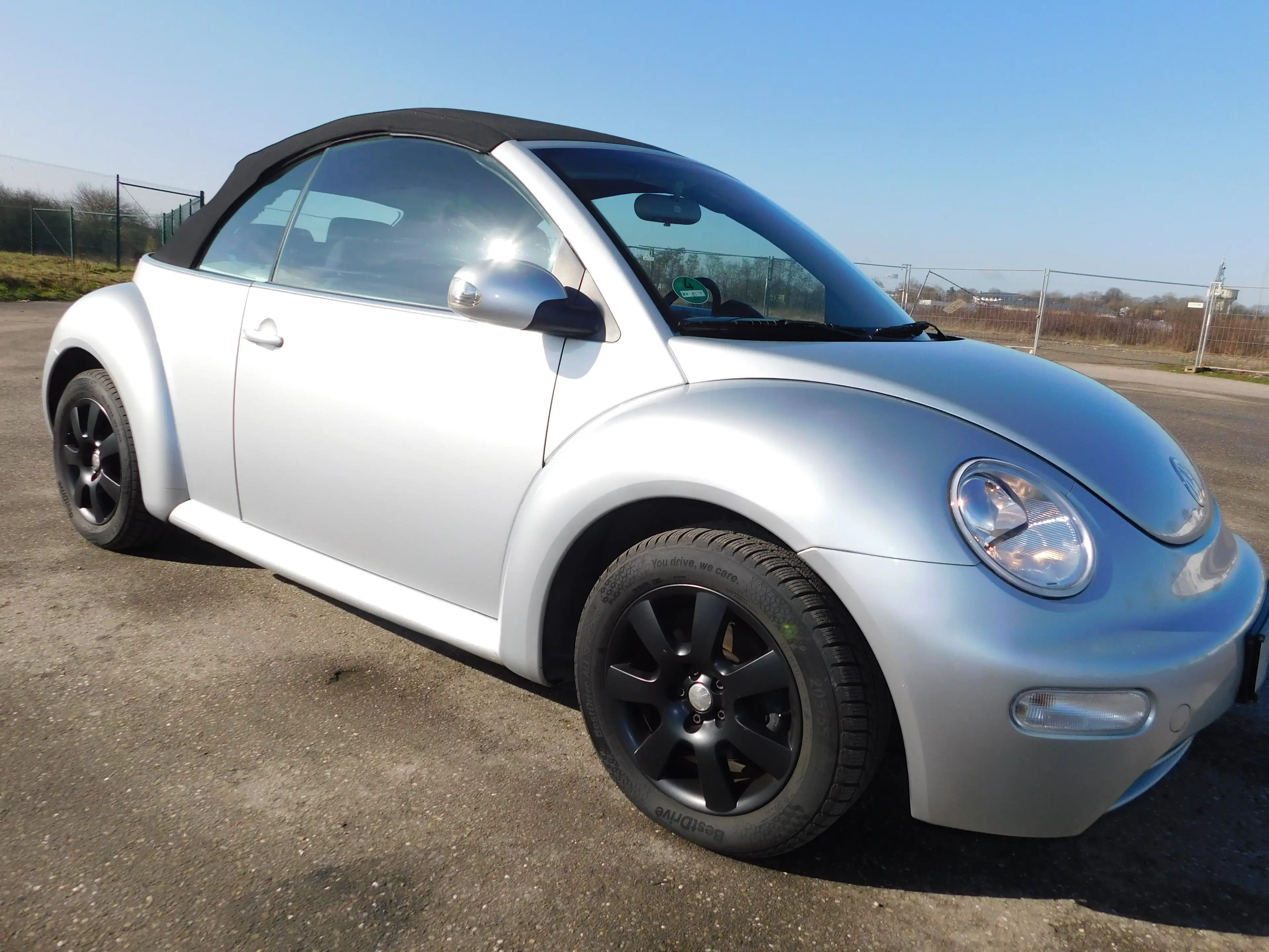 Volkswagen New Beetle Cabriolet 1.6 Dark Flint Service Neu AHK abn. — photo 15