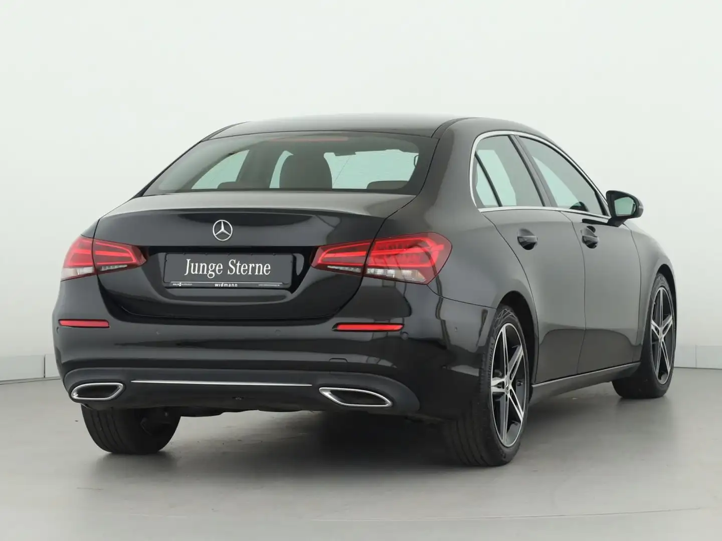 Mercedes-Benz A 200 d Lim *Progressive*AHK*PDC*Kamera*Tempomat Schwarz - 2