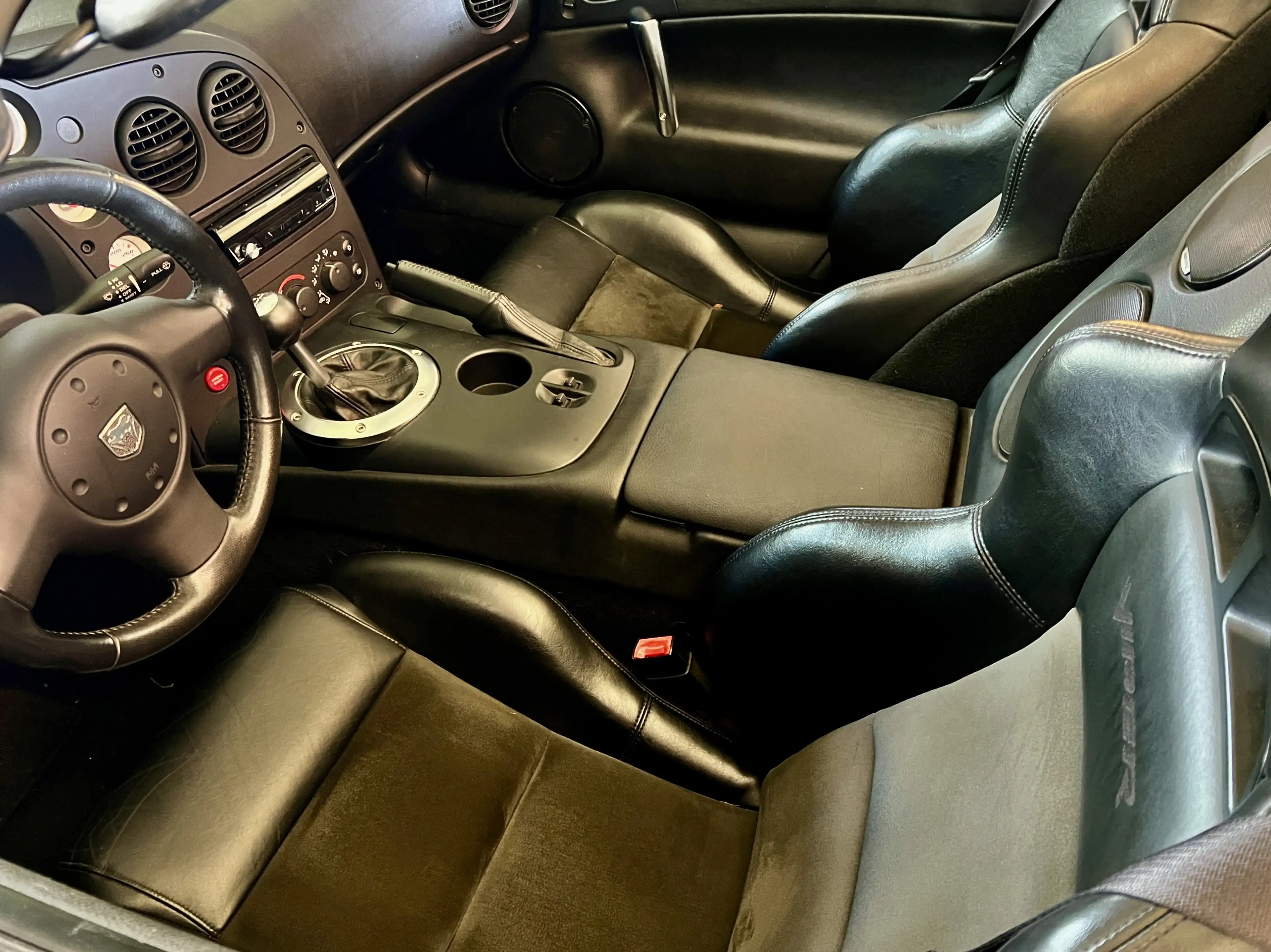 Dodge Viper - SRT 10 - Sidepipes - 8.3 V10 - — photo 9