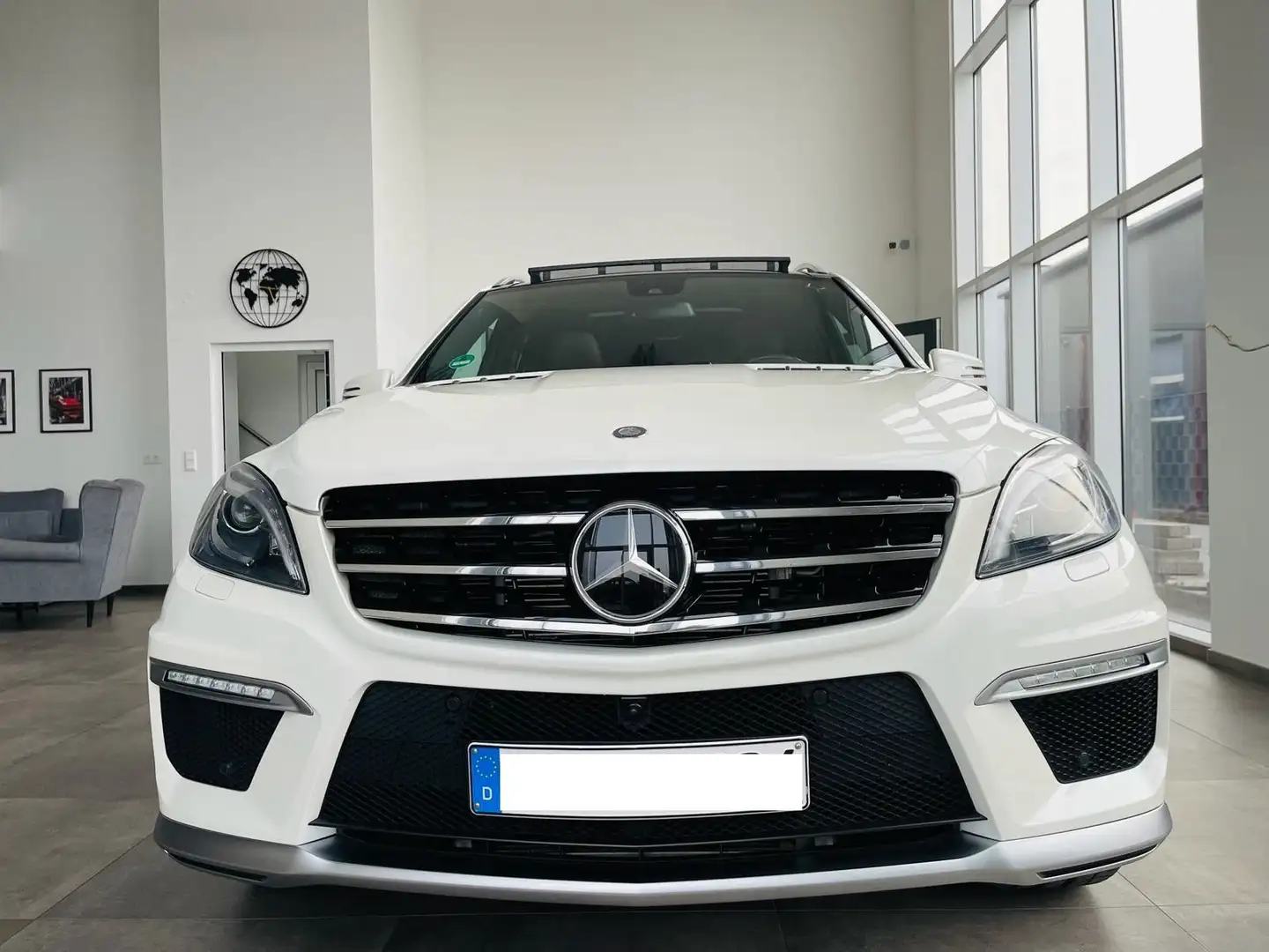 Mercedes-Benz ML 63 AMG 4Matic 7G Pano AHK Distronic Wit - 2