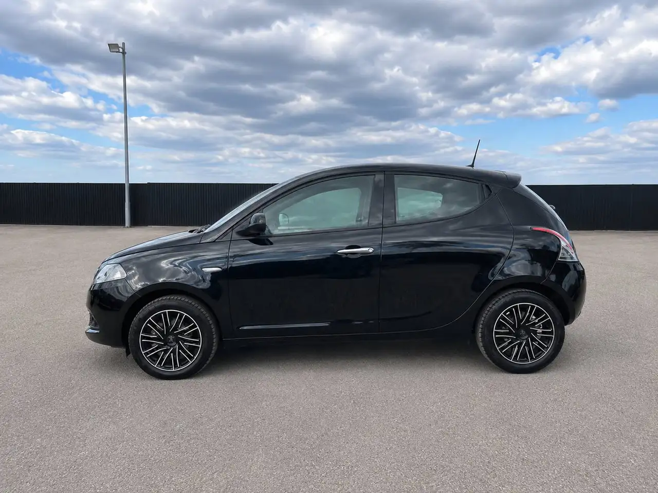 Lancia Ypsilon 2021