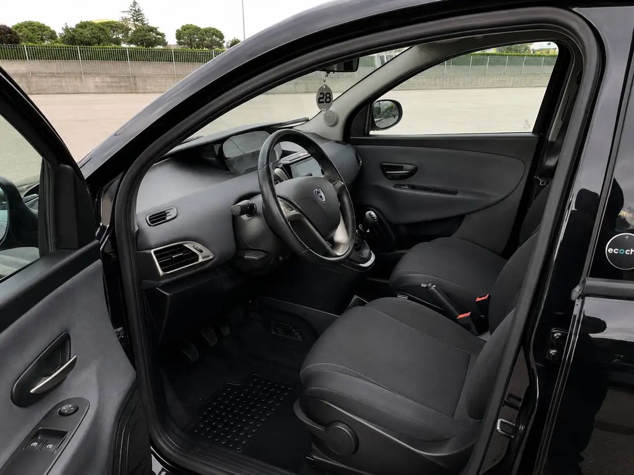 Lancia Ypsilon 2021 — фото 10