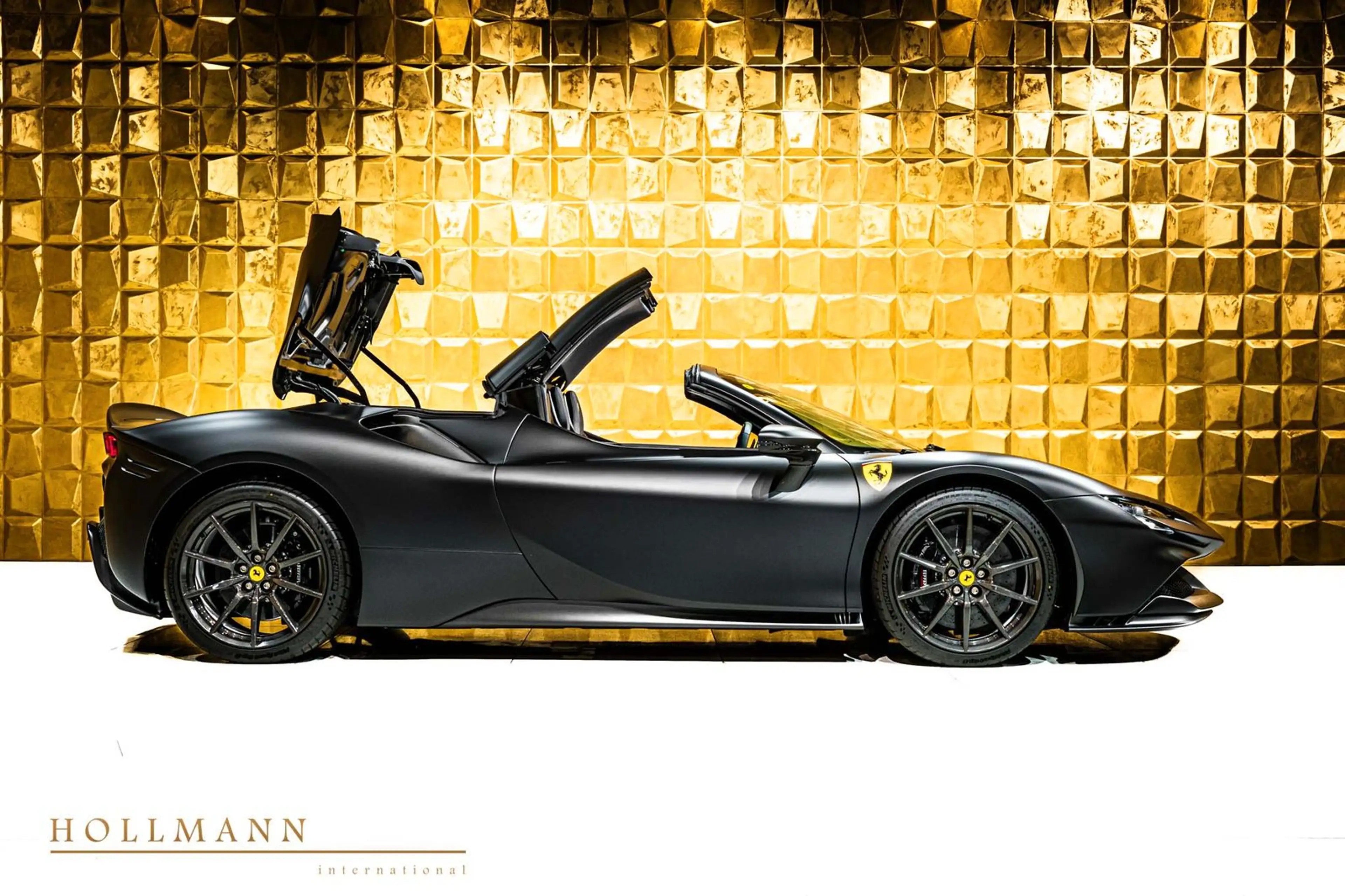 Ferrari SF90 Spider EXTENDED FIORANO+CARBON WHEELS+ — photo 3