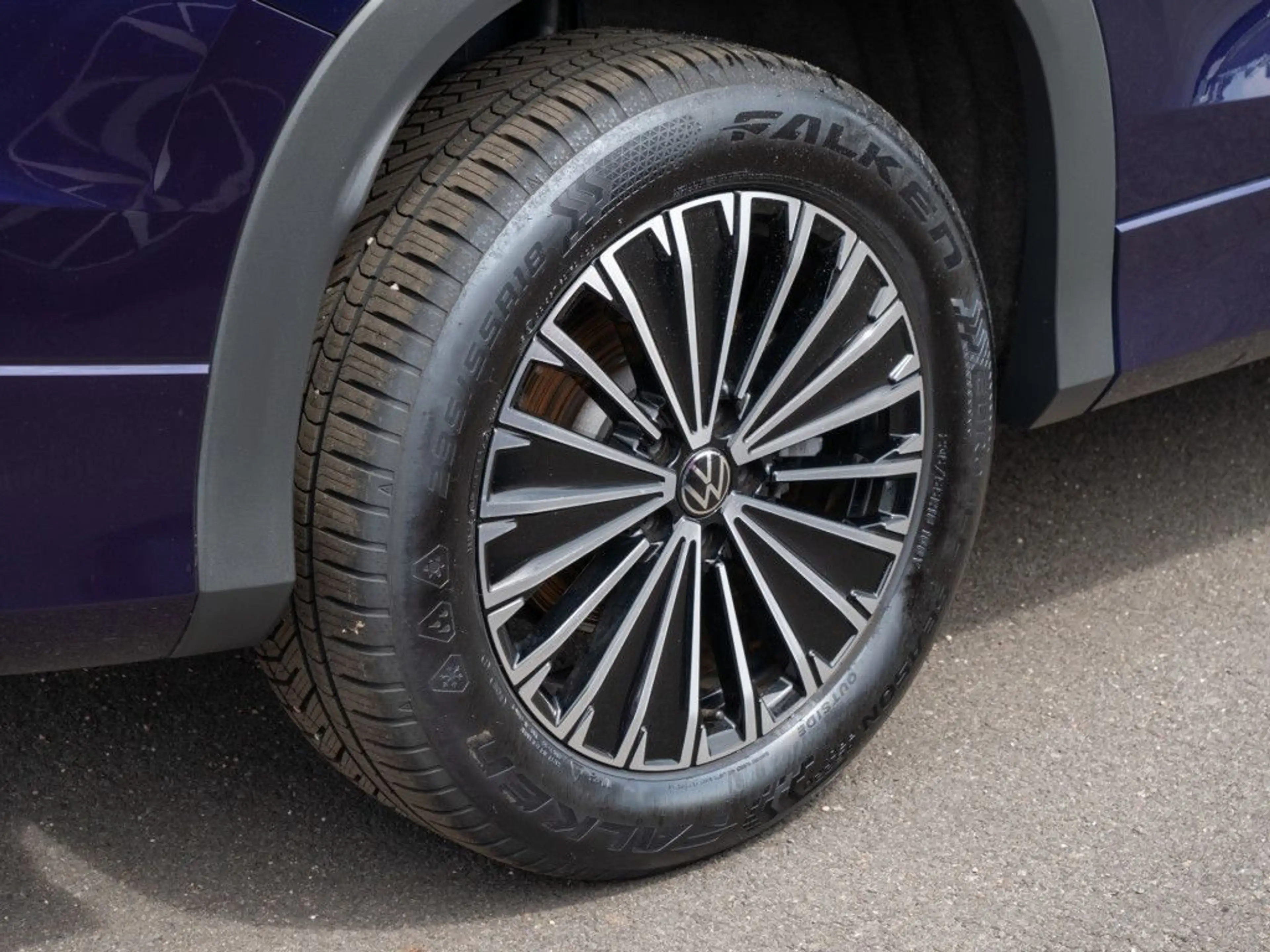 Volkswagen Tayron 1.5 TSI Hybrid DSG Elegance Navi PDC SHZ — photo 7