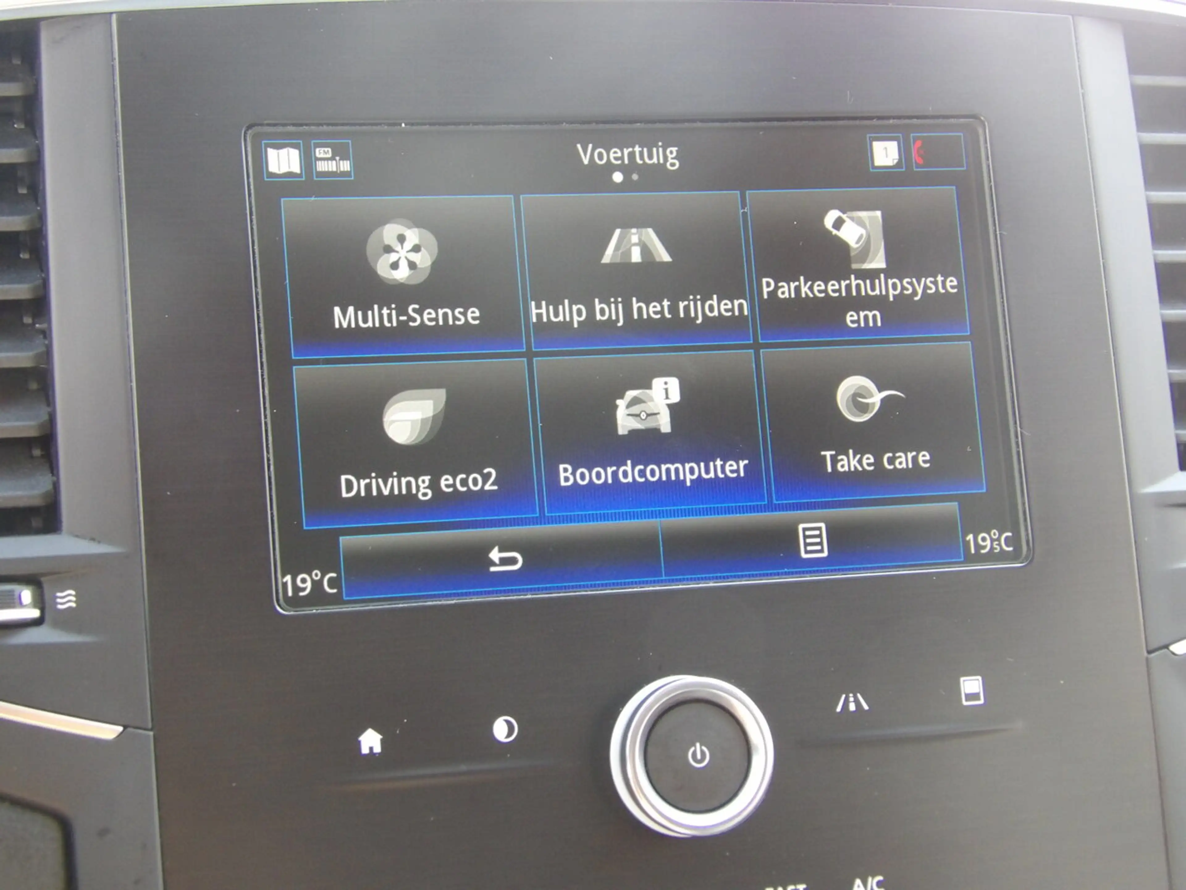 Renault Megane Grandtour Limited Blue dCi 110 — photo 12