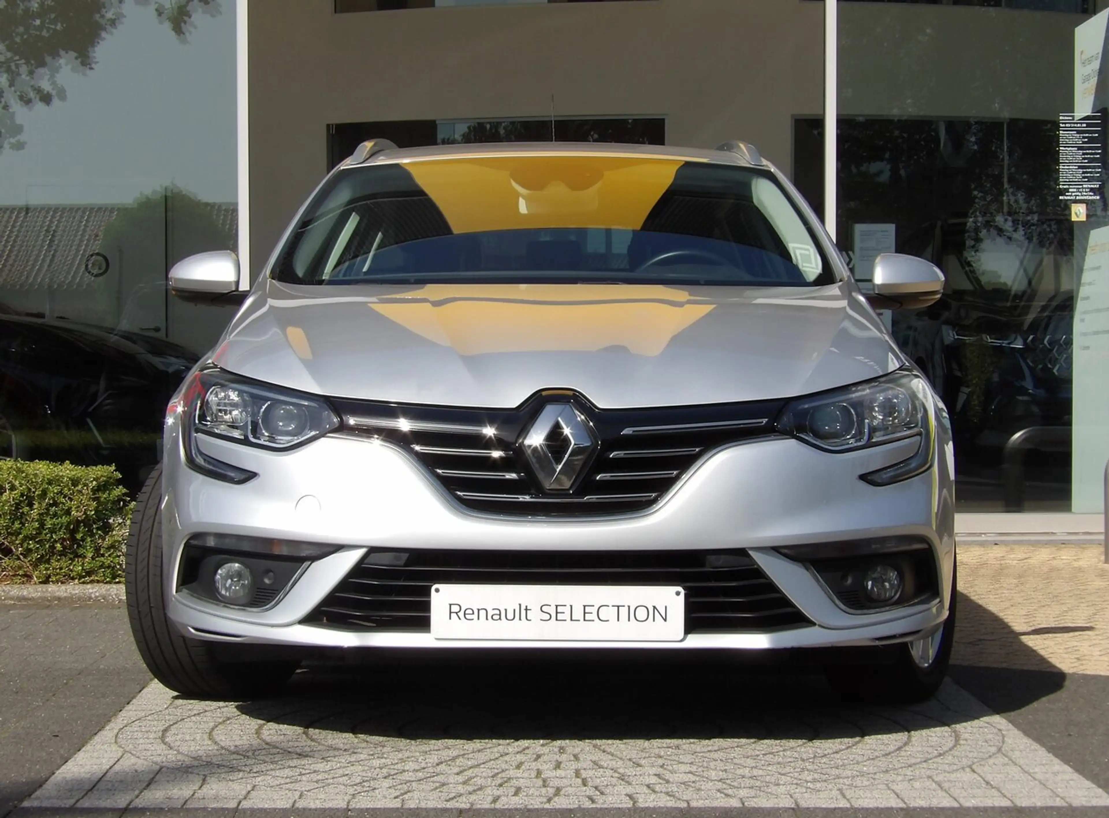 Renault Megane Grandtour Limited Blue dCi 110 — photo 3