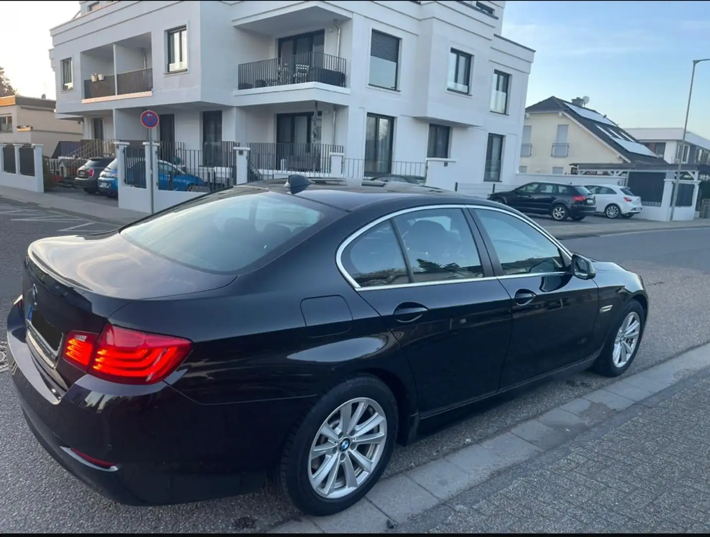 BMW 520 5er 520d Schwarz - 2