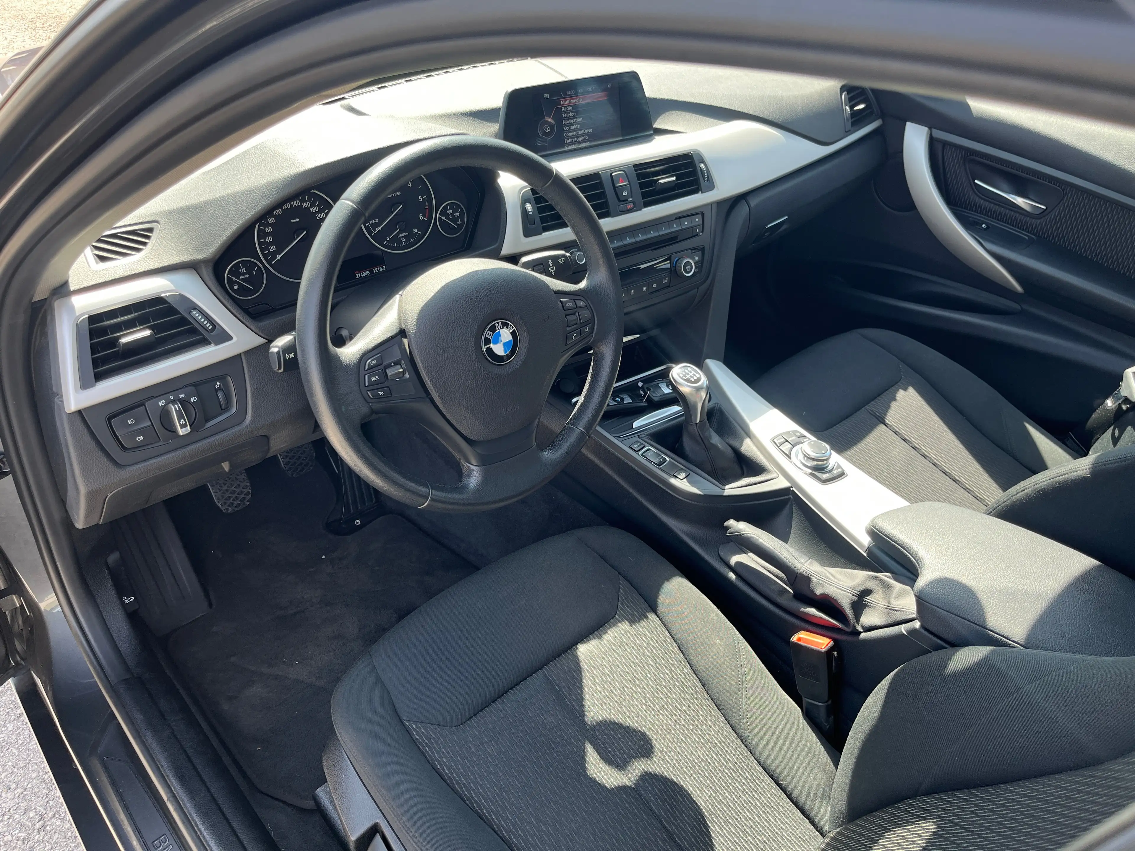 BMW 316 316 d B47 — photo 9