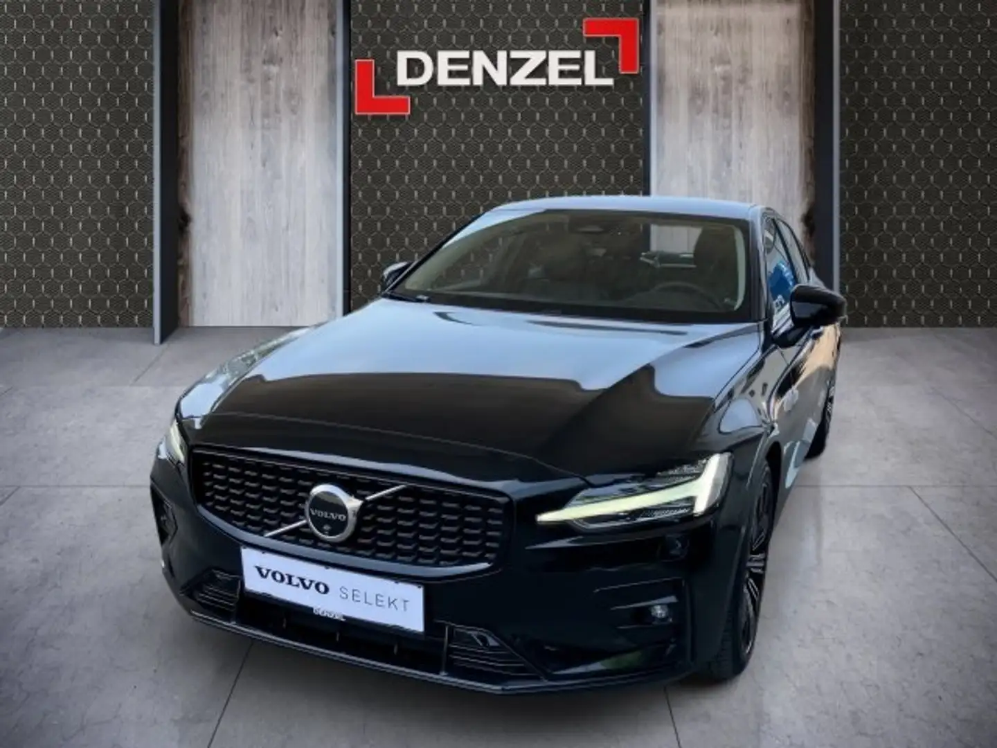 Volvo S60 Plus, B4 Mild Hybrid, Benzin, Dark Schwarz - 2