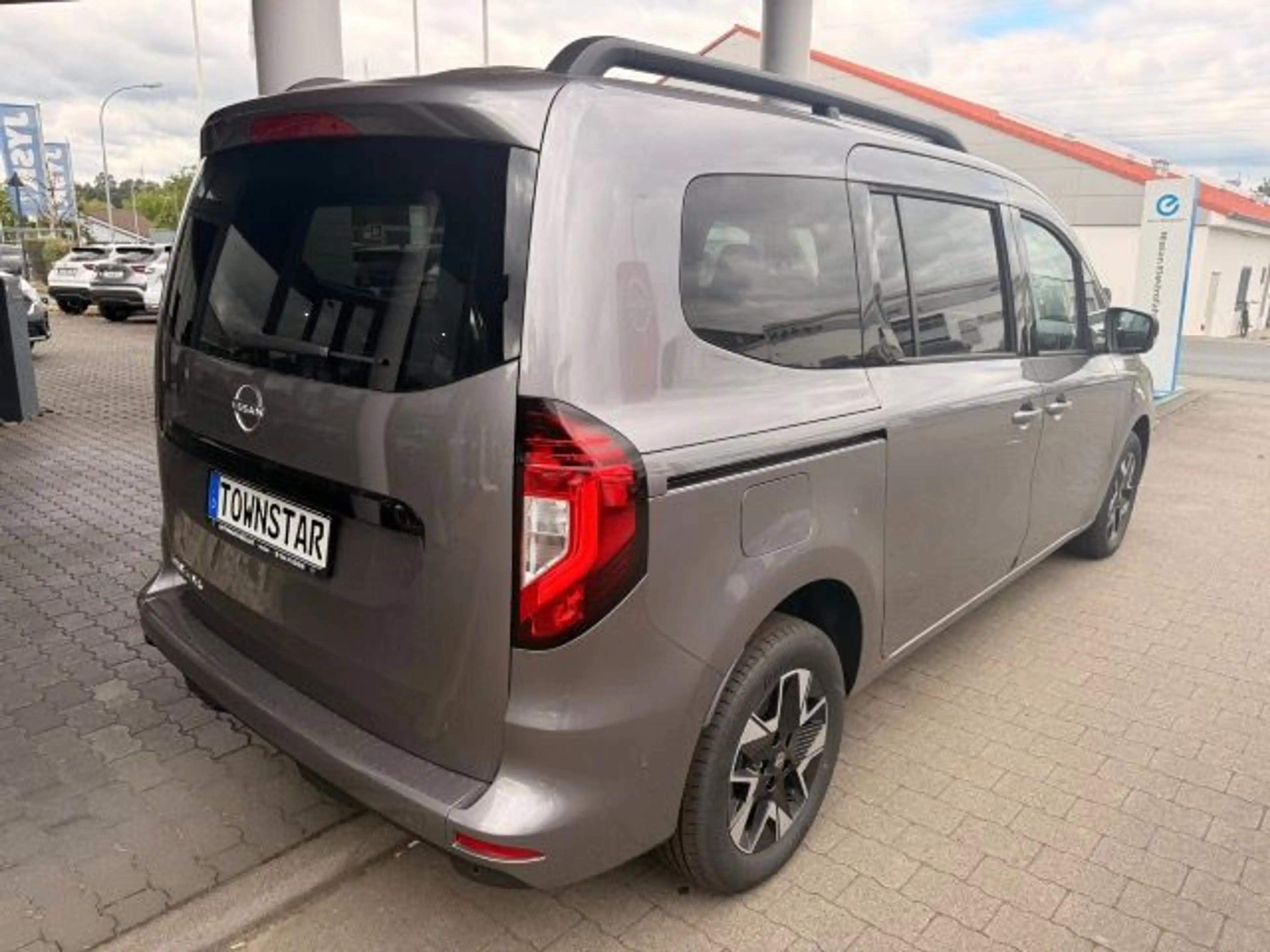 Nissan Townstar Kombi L2 DIG-T 130 AT TEKNA 2ST 7STZ — photo 5
