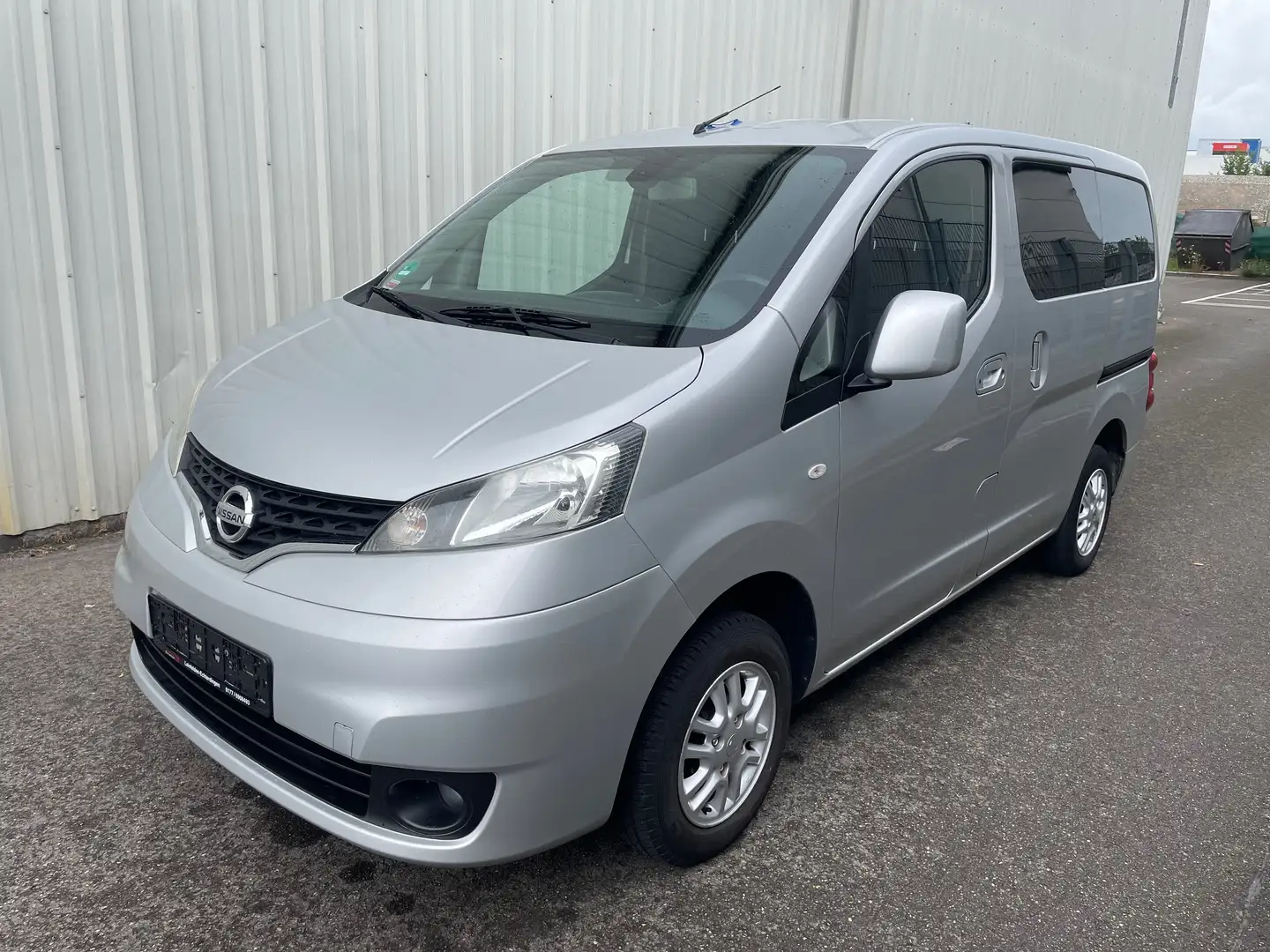 Nissan NV200 Evalia Premium Klima/LPG/AHK/Scheckheft Silber - 1