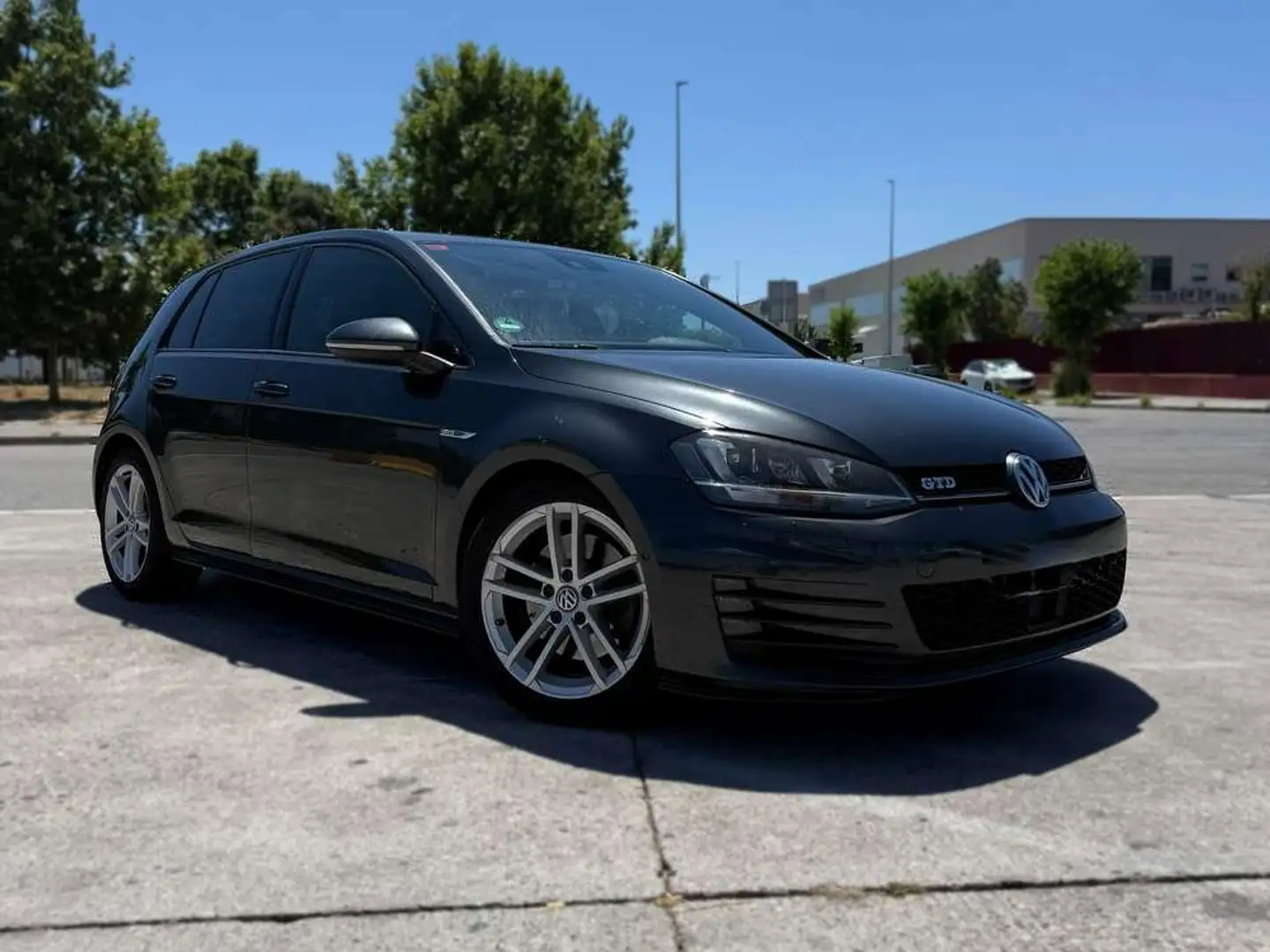 Volkswagen Golf 2.0TDI GTD 135kW Gris - 2