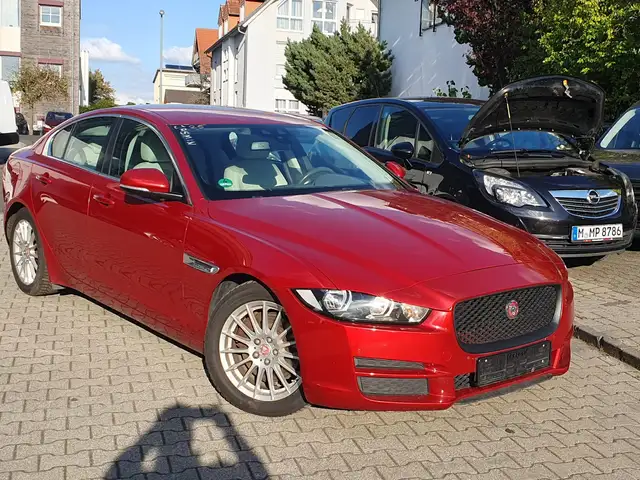 Jaguar XE Prestige
