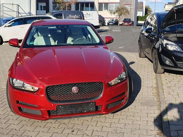 Jaguar XE Prestige