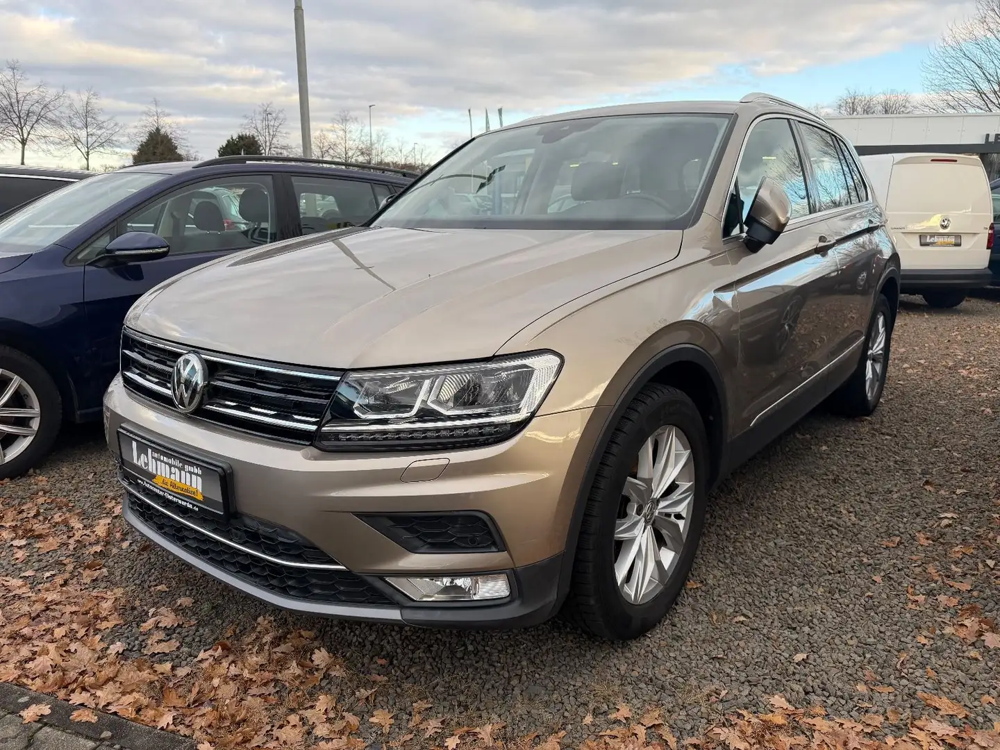 Volkswagen Tiguan 2.0 TDI ( Highline ) Beige - 1
