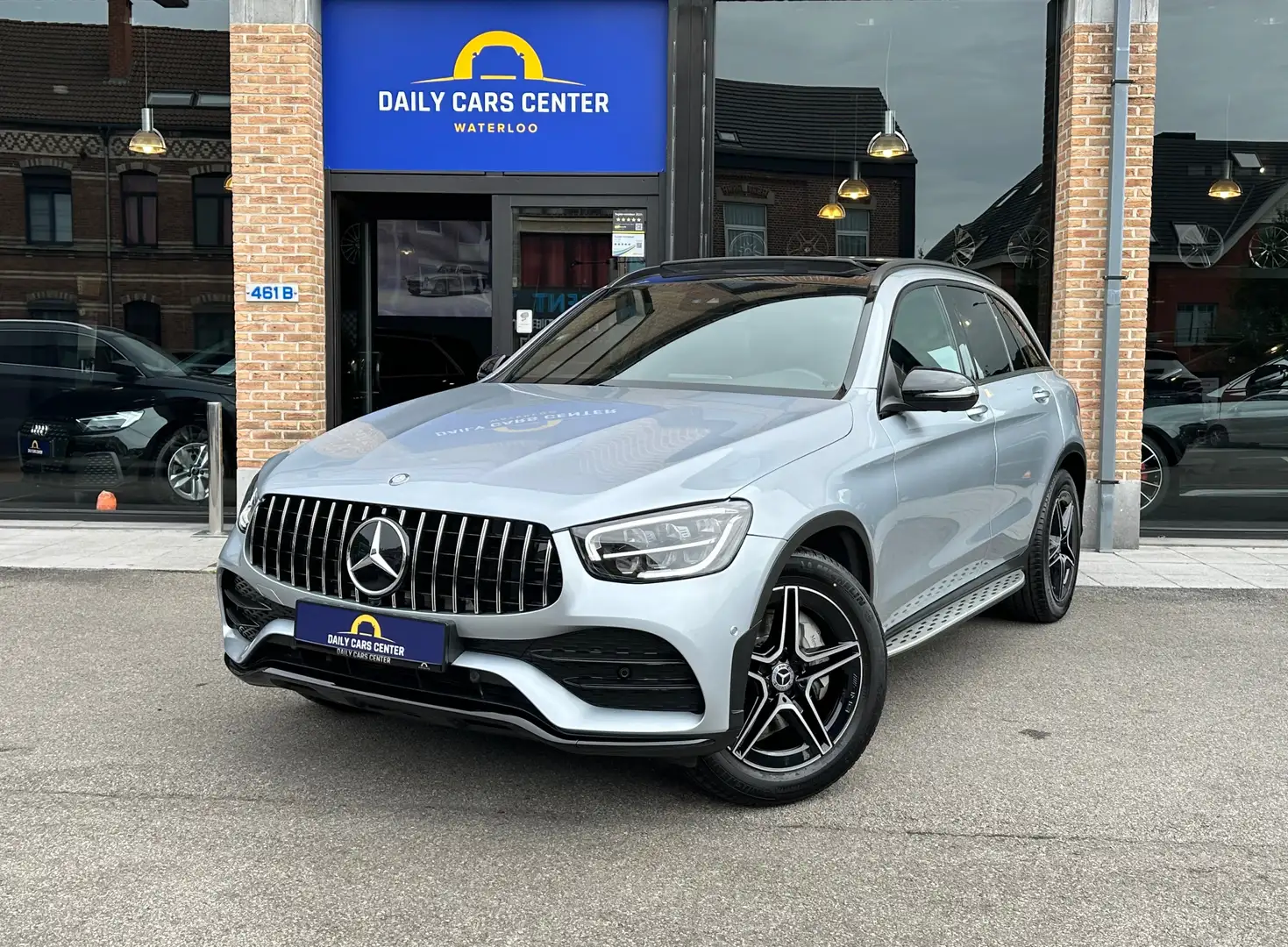 Mercedes-Benz GLC 200 4-Matic AMG Line *** FULL OPTIONS *** Silber - 1
