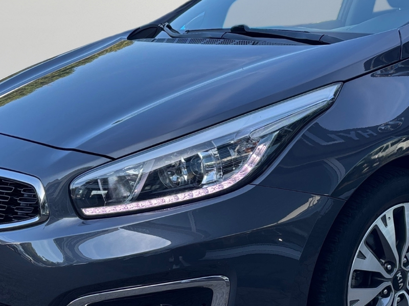 Kia Ceed / cee'd UEFA Euro 2016 — photo 6